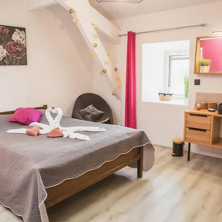 Ξενοδοχείο Les Voutes - Chambres D'Hotes A Lanas En Sud Ardeche - Terrasse Ombragee, Parking, Restaurant, Grotte Chauvet Lanas