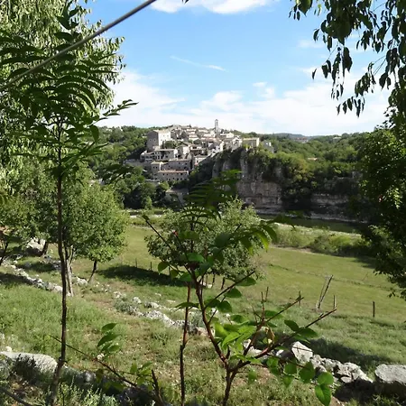 Les Voutes - Chambres D'Hotes A Lanas En Sud Ardeche - Terrasse Ombragee, Parking, Restaurant, Grotte Chauvet Lanas