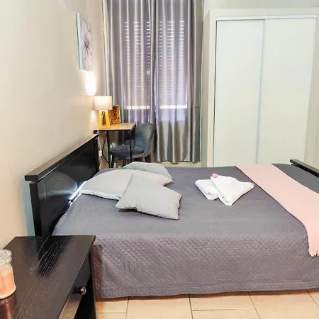 Les Voutes - Chambres D'Hotes A Lanas En Sud Ardeche - Terrasse Ombragee, Parking, Restaurant, Grotte Chauvet Ξενοδοχείο