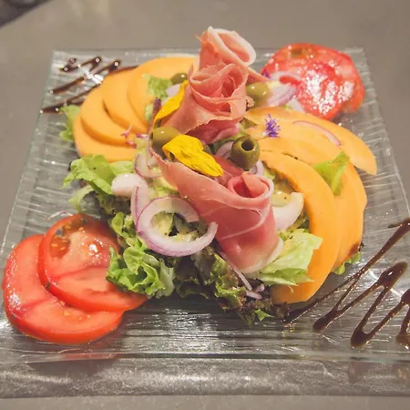 Ξενοδοχείο Les Voutes - Chambres D'Hotes A Lanas En Sud Ardeche - Terrasse Ombragee, Parking, Restaurant, Grotte Chauvet Lanas