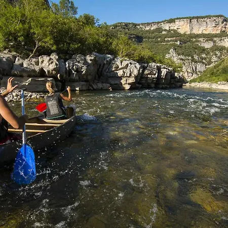 Les Voutes - Chambres D'Hotes A Lanas En Sud Ardeche - Terrasse Ombragee, Parking, Restaurant, Grotte Chauvet Ξενοδοχείο